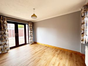 Dining Room- click for photo gallery